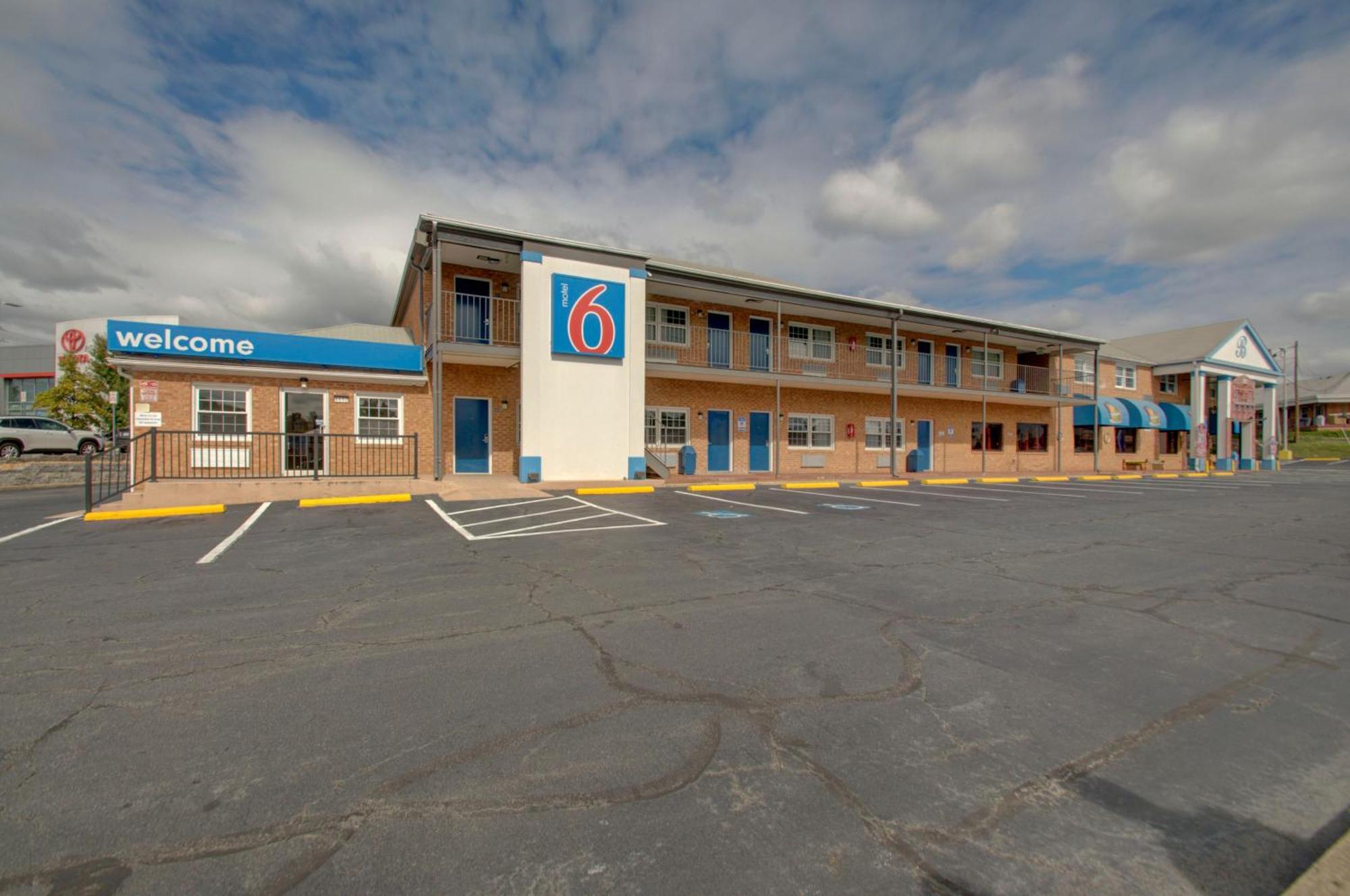 Motel 6-Falls Church, Va - Arlington Boulevard Exteriér fotografie